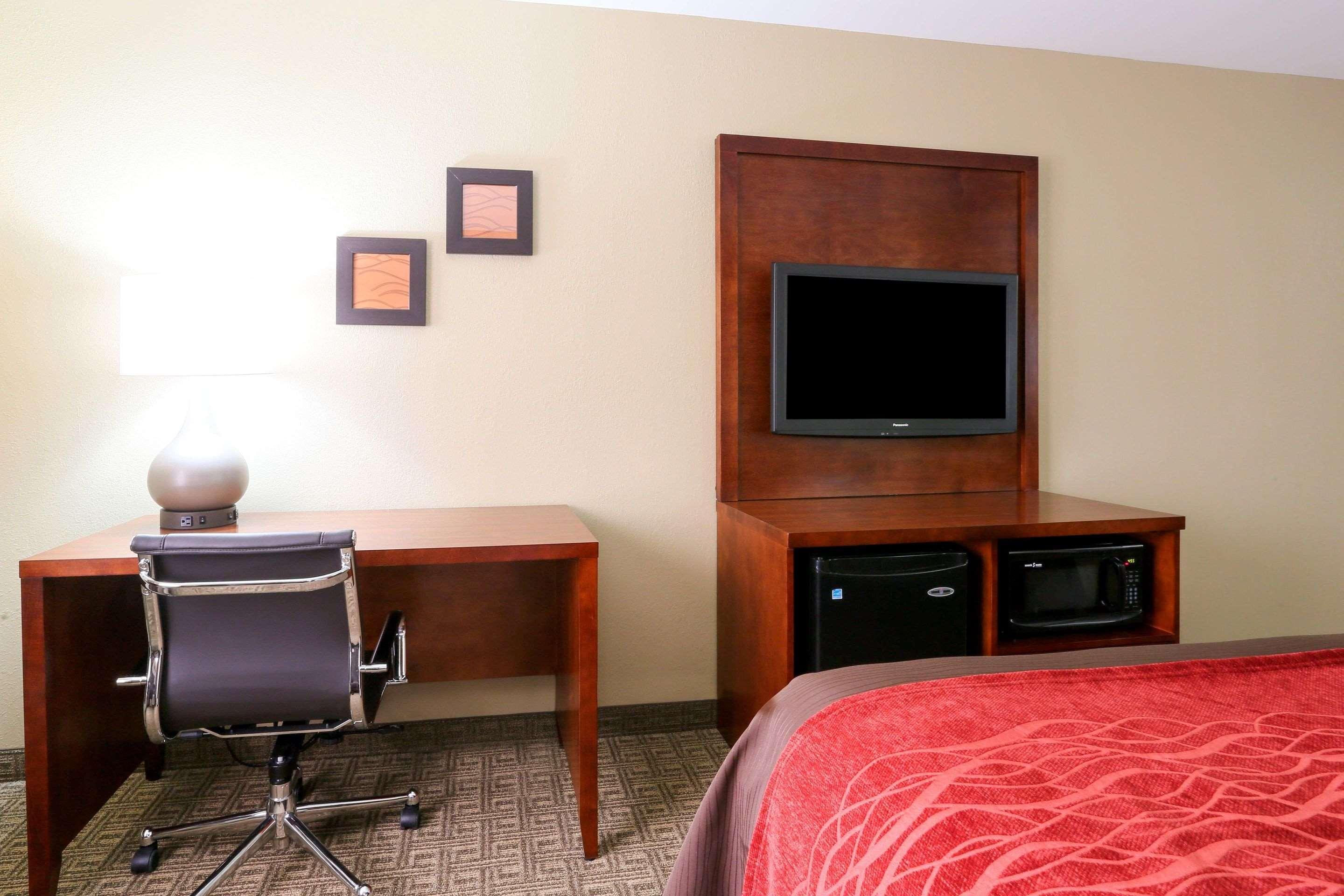 Comfort Inn & Suites Leeds I-20 Exteriör bild