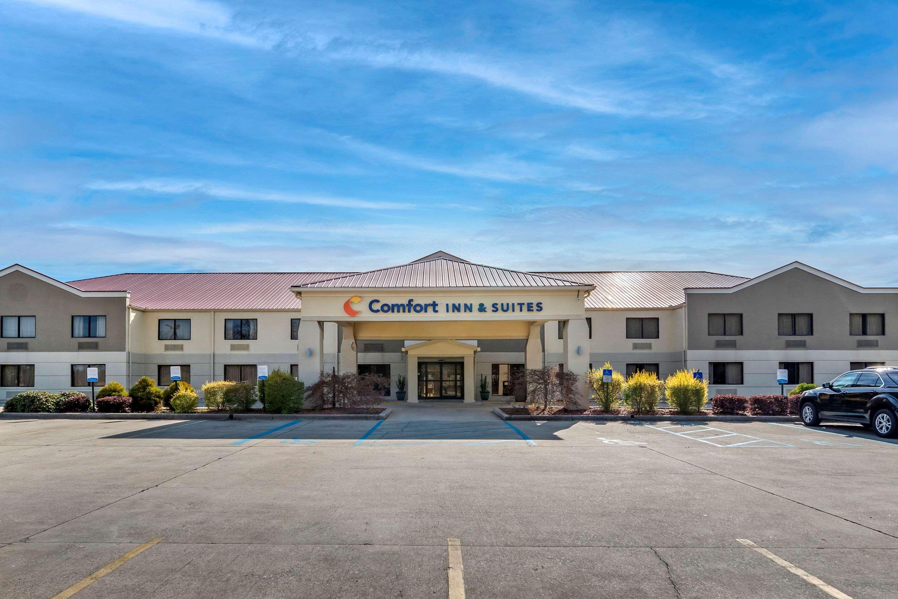 Comfort Inn & Suites Leeds I-20 Exteriör bild