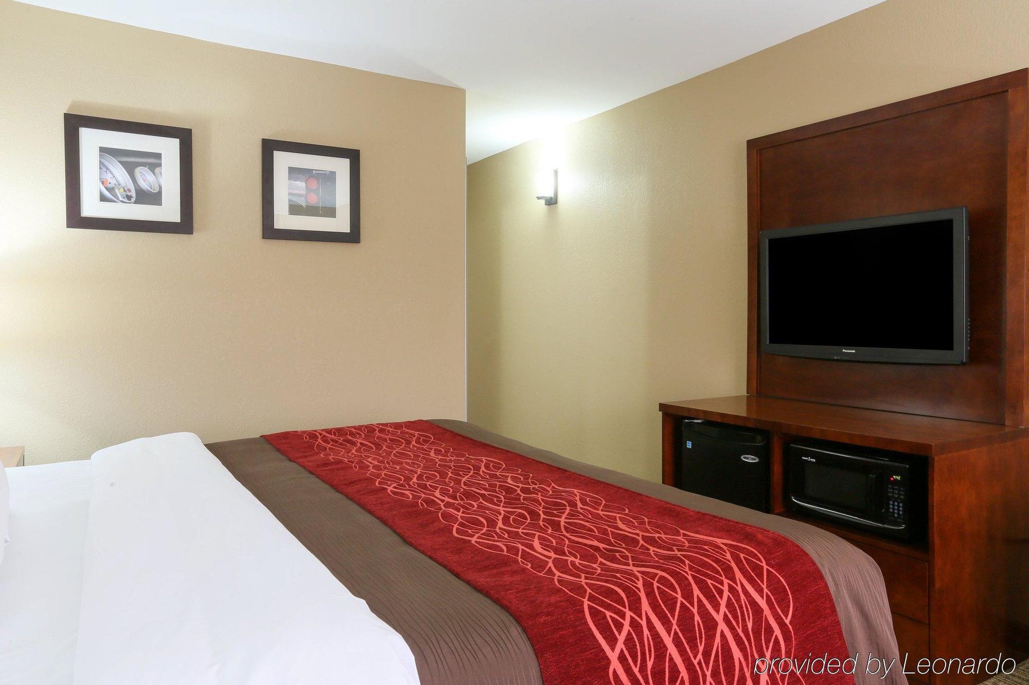 Comfort Inn & Suites Leeds I-20 Exteriör bild